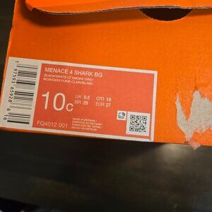 NIKE Boys/Girls Children Cleats 10C.  New in BOX